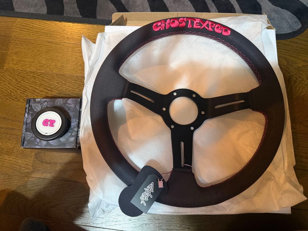 ghost expod ステアリング　未使用　セミディープ　ピンク？　ホーン付き