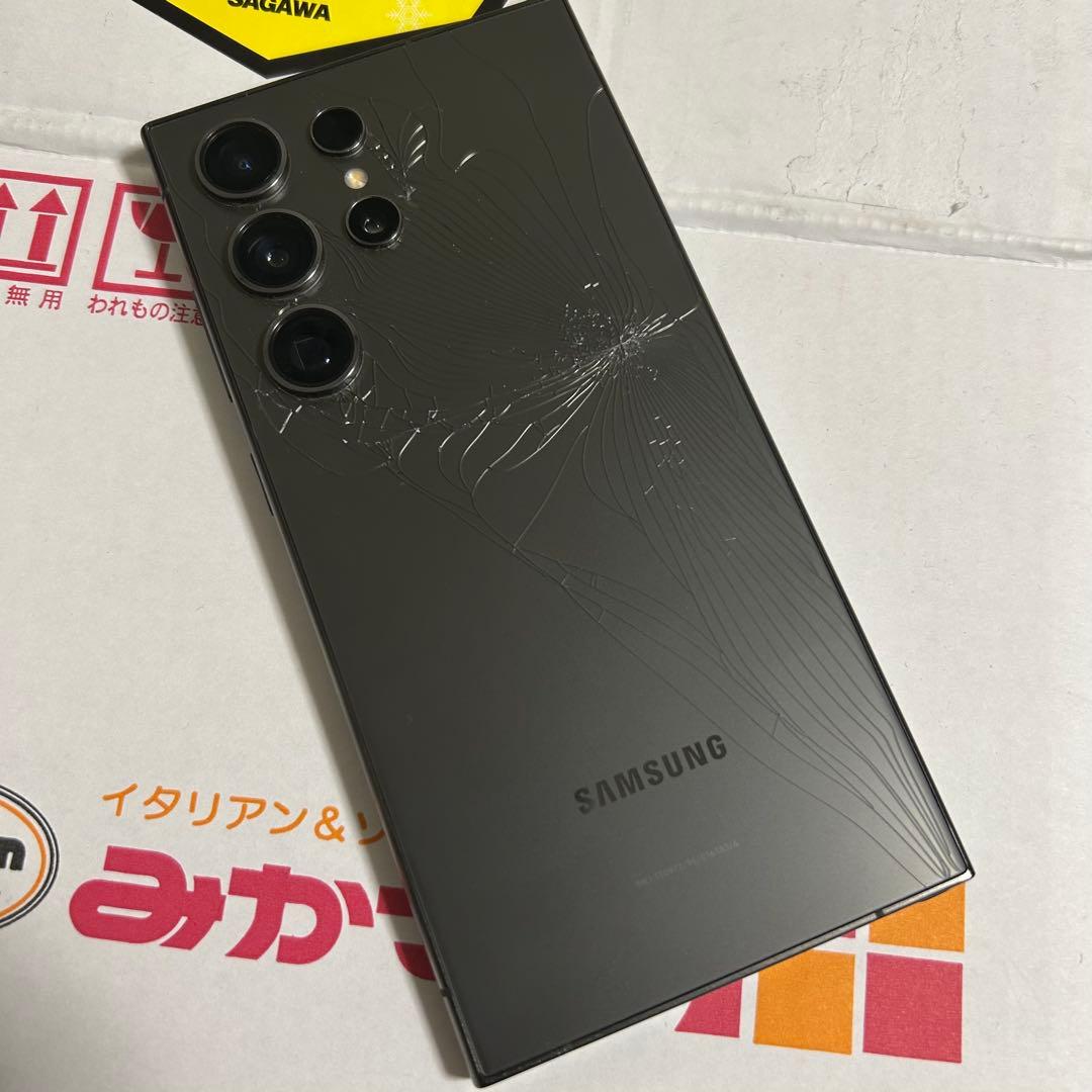 Samsung Galaxy S24 Ultra ブラック ひび割れあり