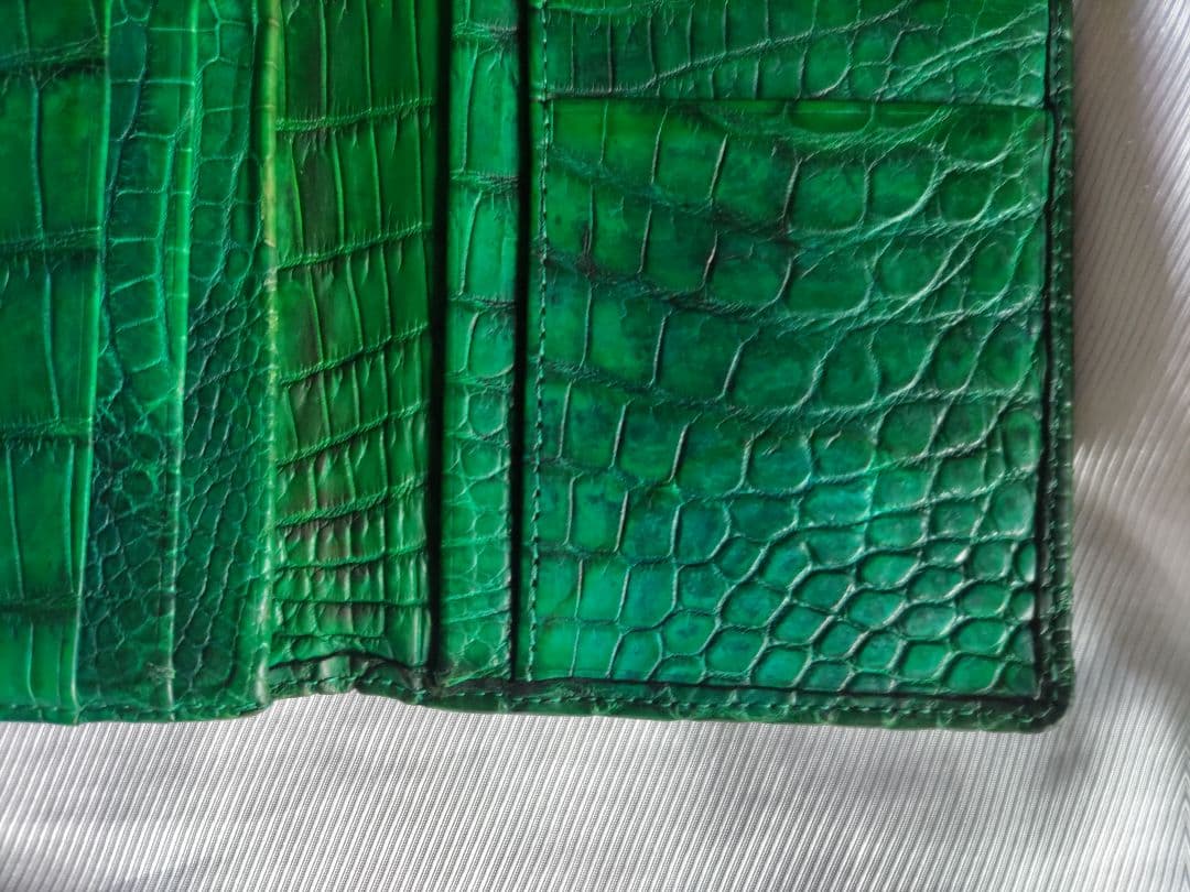 定価11.3万 全面ナイルクロコダイル 長財布 グリーン革芸人日本製