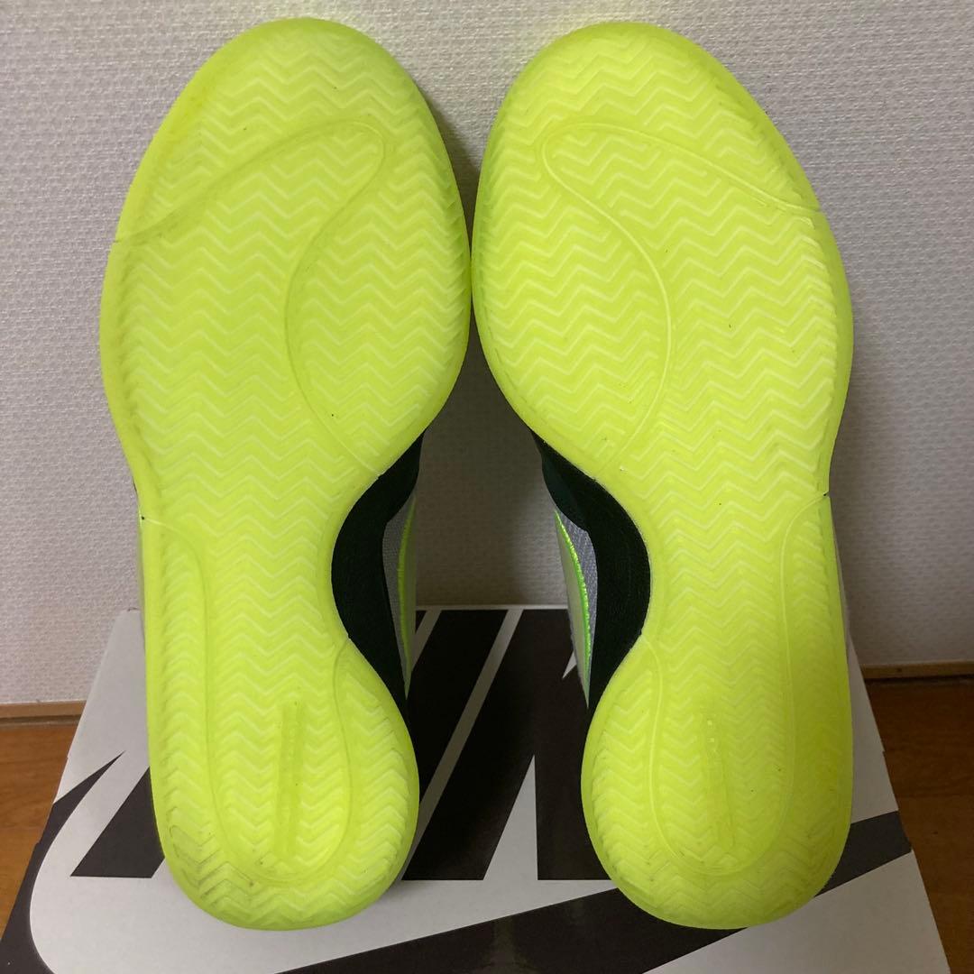 日本未発売　nike book 1 EP \"neon\" 28.5