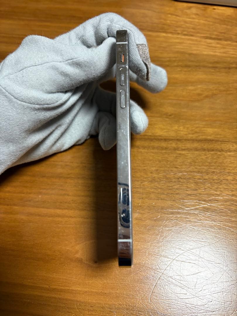 iPhone 12 pro 256GB シルバー 画面割れ・背面割れ無し