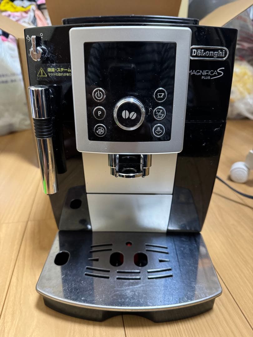 ひ*た様 デロンギ　マグフィニカS プラス　ECAM23210