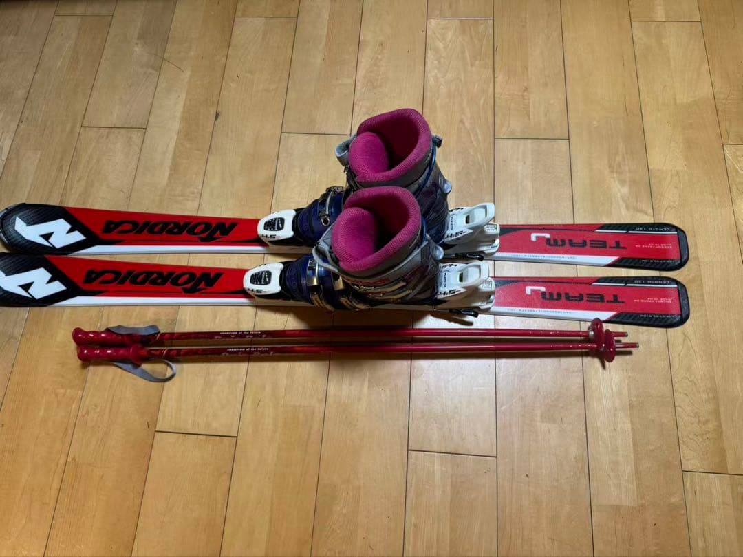 ノルディカ　スキー板セット　チームＪレース　サイズ130 ブーツ23センチ