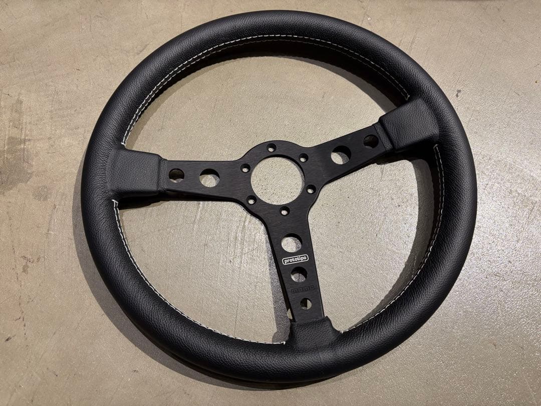 「attn」MOMO PROTOTIPO BLACK 370mm