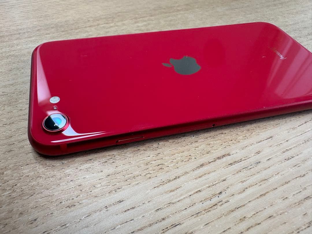 Apple iPhone SE (第2世代) レッド 本体