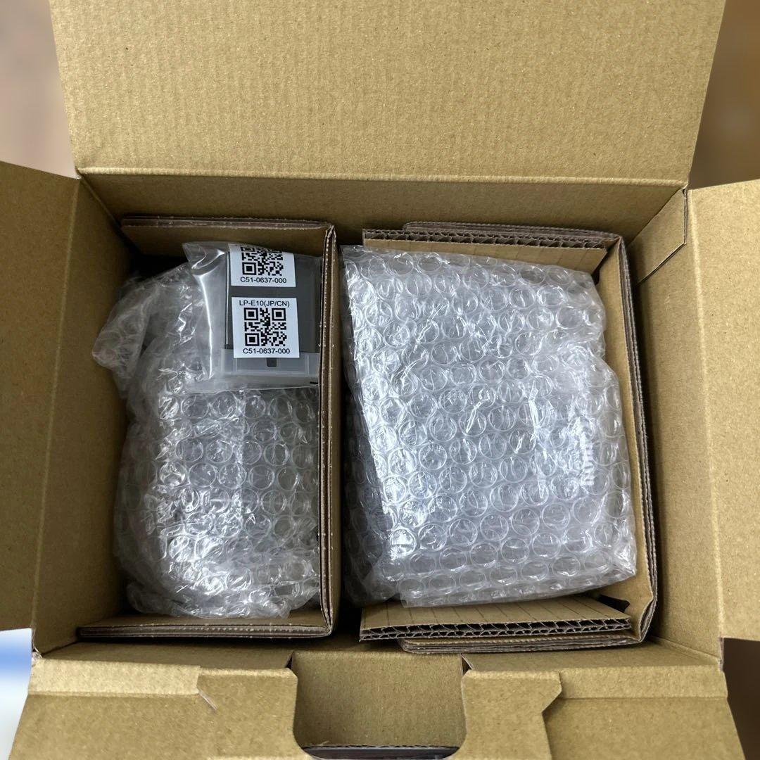 新品未使用キヤノンEOS Kiss X90 EF-S 18-55 IS SD２枚