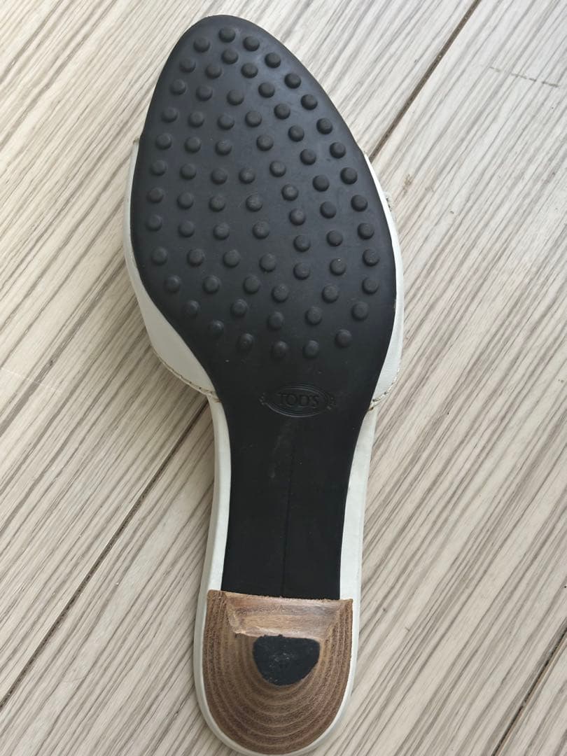 ゆー　Tod’s ホワイトレザー ミュール 約5cmヒールサイズ25センチ