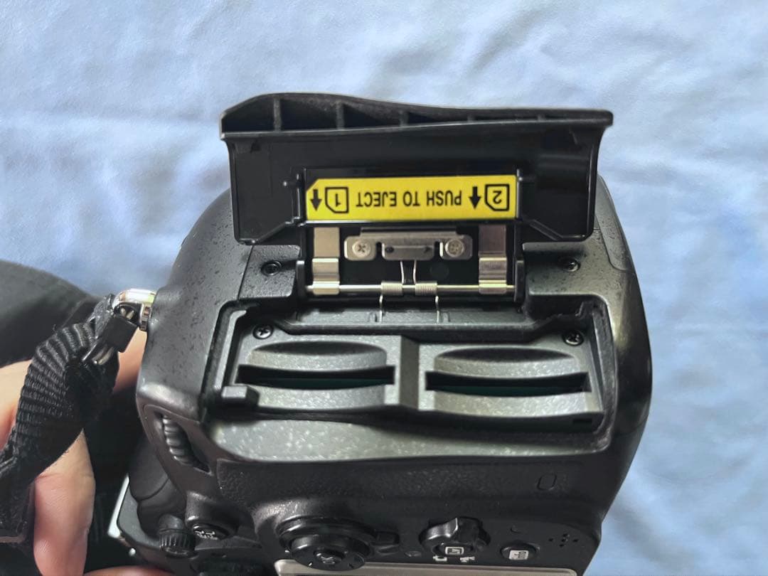 デジタルカメラ Nikon D610