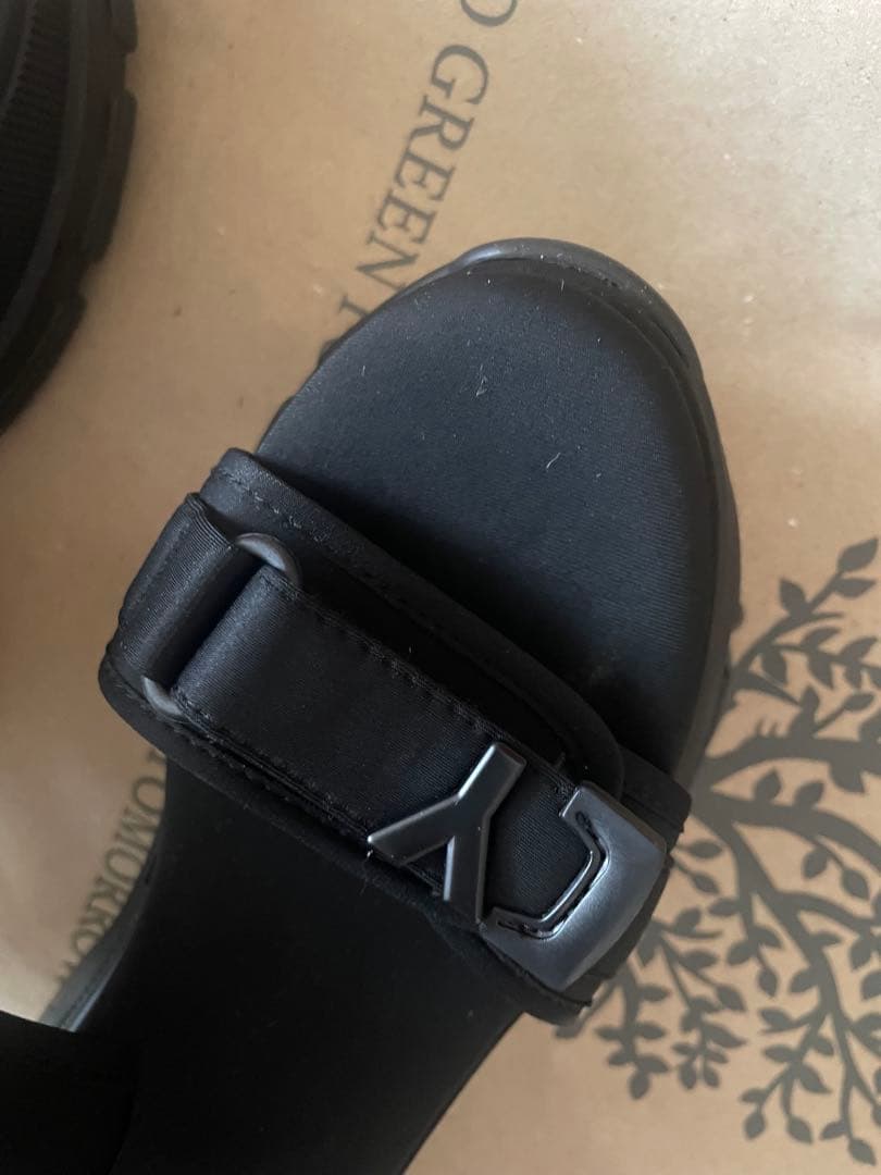 YELLO BLACK SINGLE SNEAKER SANDALS超美品