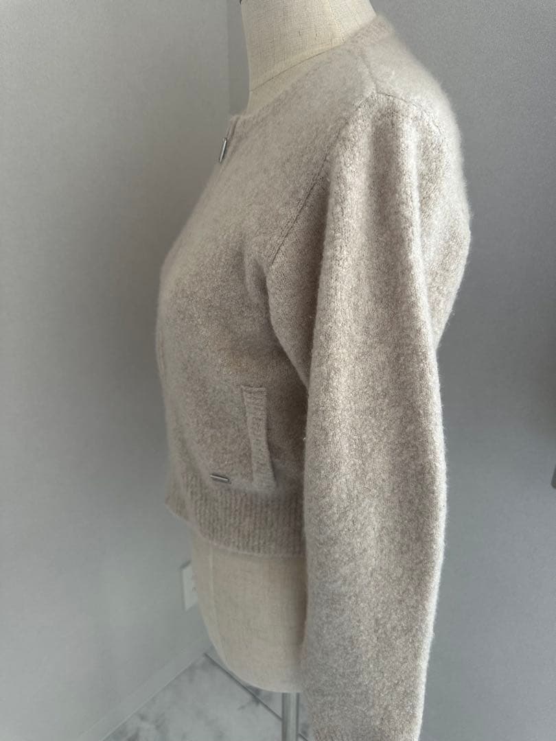 FOXEY♡ベージュ ジッパー付きセーター