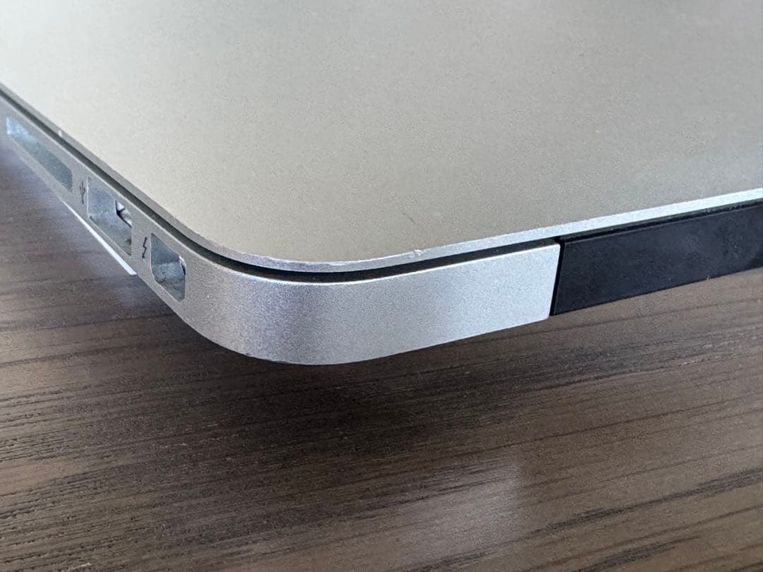 Apple MacBook Air 13 Early 2015 ジャンク品