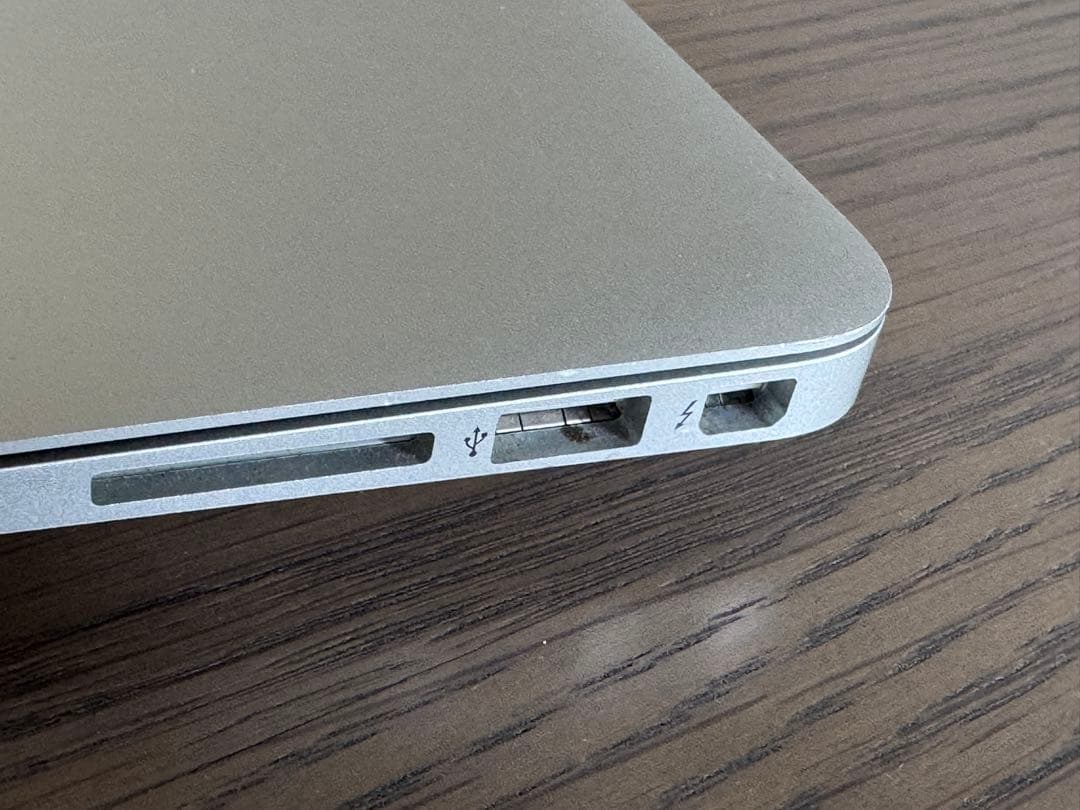 Apple MacBook Air 13 Early 2015 ジャンク品