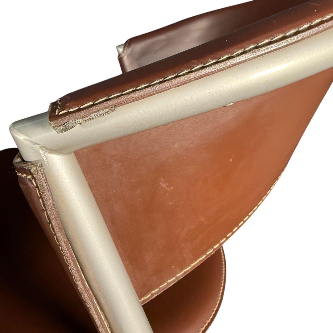 HR649 カリガリス　CICLADI 本革ダイニングチェア　レザーチェア