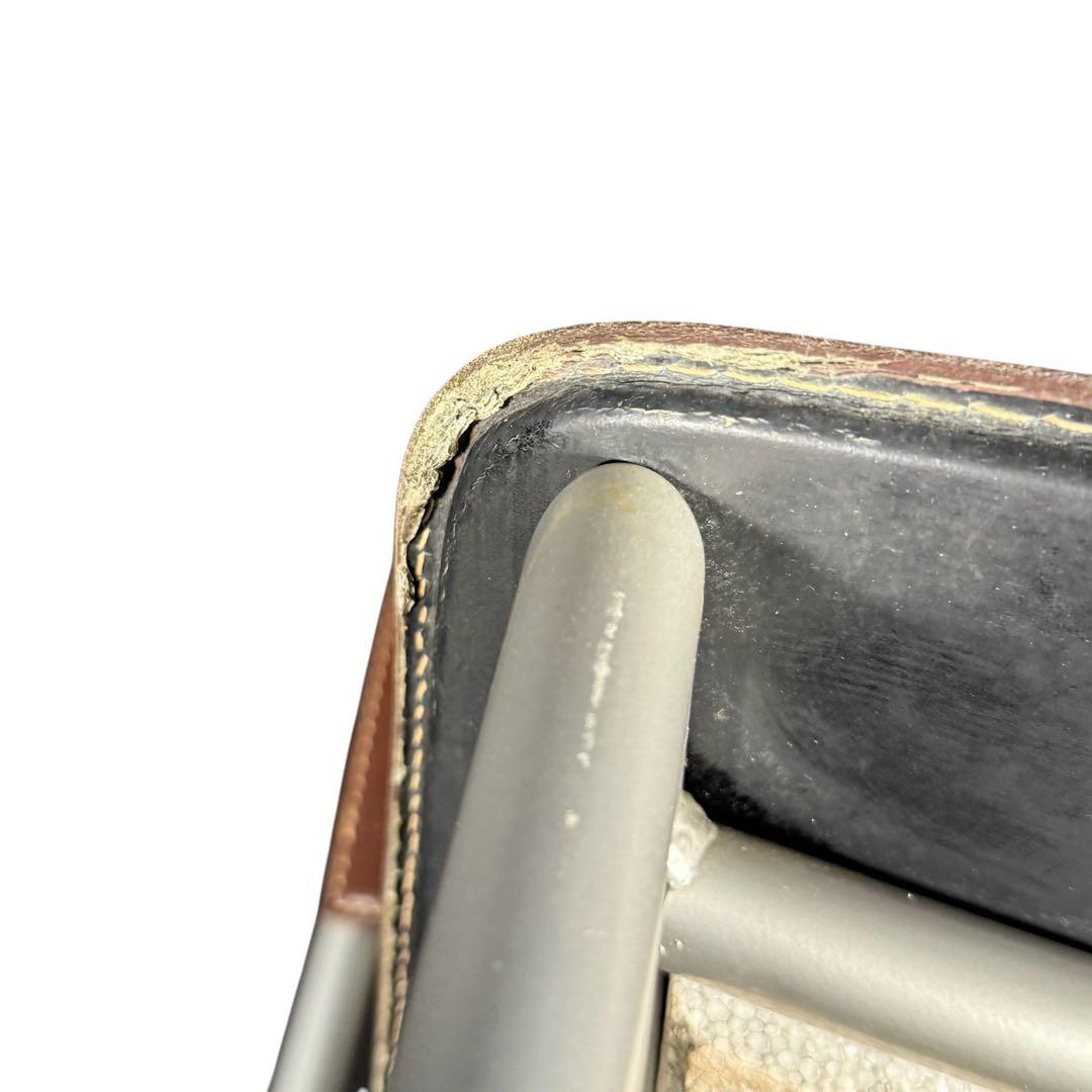 HR649 カリガリス　CICLADI 本革ダイニングチェア　レザーチェア