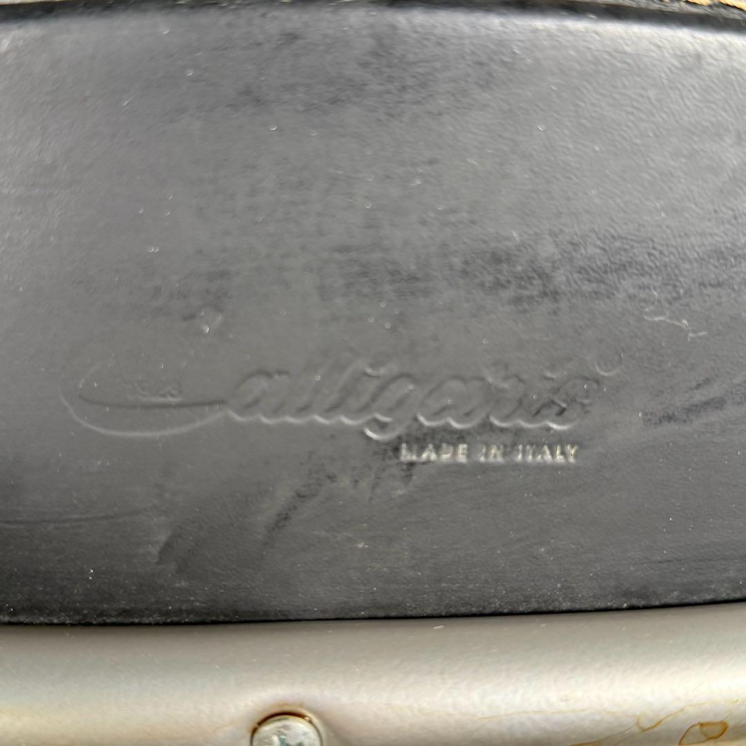 HR649 カリガリス　CICLADI 本革ダイニングチェア　レザーチェア