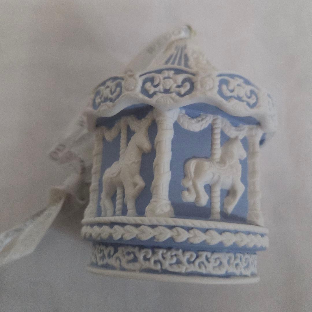 ウェッジウッド　ホリディオーナメント　メリーゴーランド　ブルー
