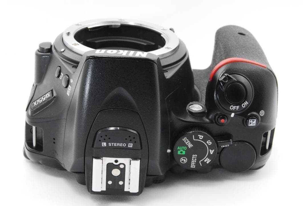 Nikon D5500 Wi-Fi搭載機種でスマホに転送可能！届いてすぐ使える♪