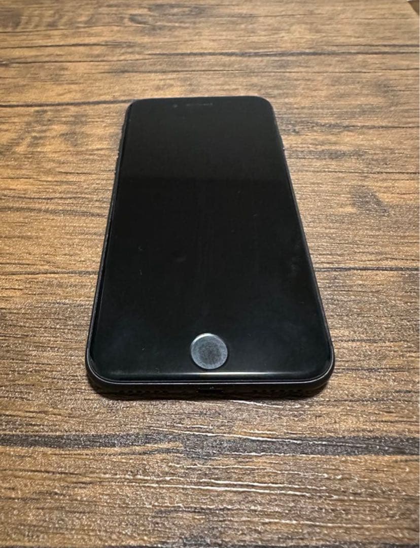 【Apple】 iPhone 8 本体