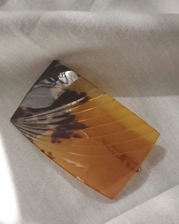 お値下げ致しました。本鼈甲 髪飾り 長崎伝統工芸 美品 大きめ