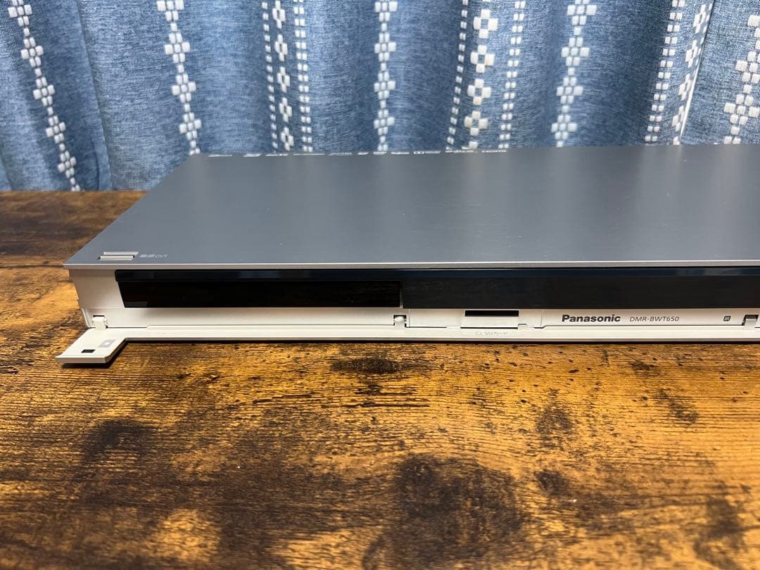 【美品】パナソニック ブルーレイレコーダー DMR-BWT650