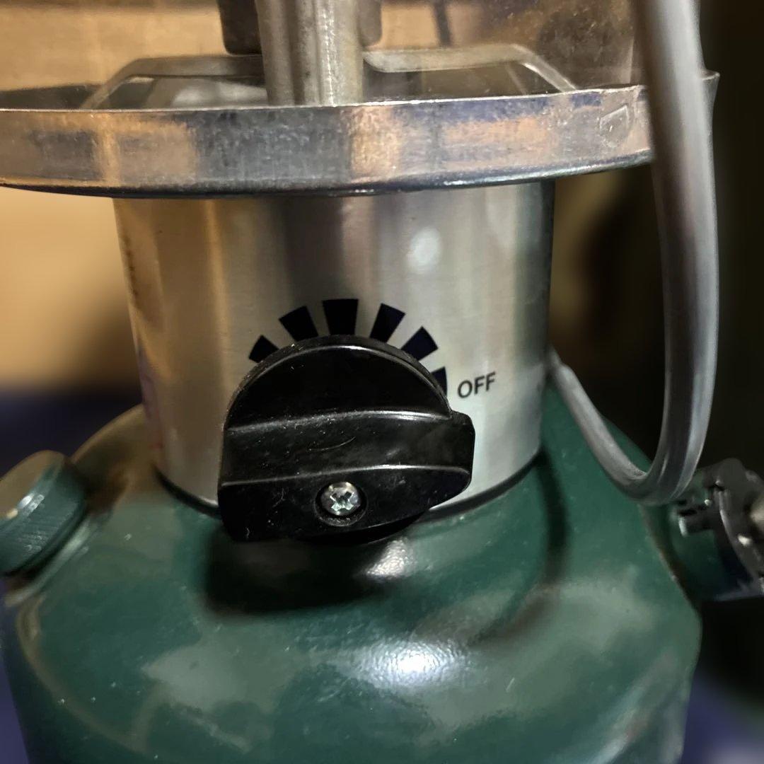 Coleman ケロシンランタン 収納ケース付き　６３９Ｃ