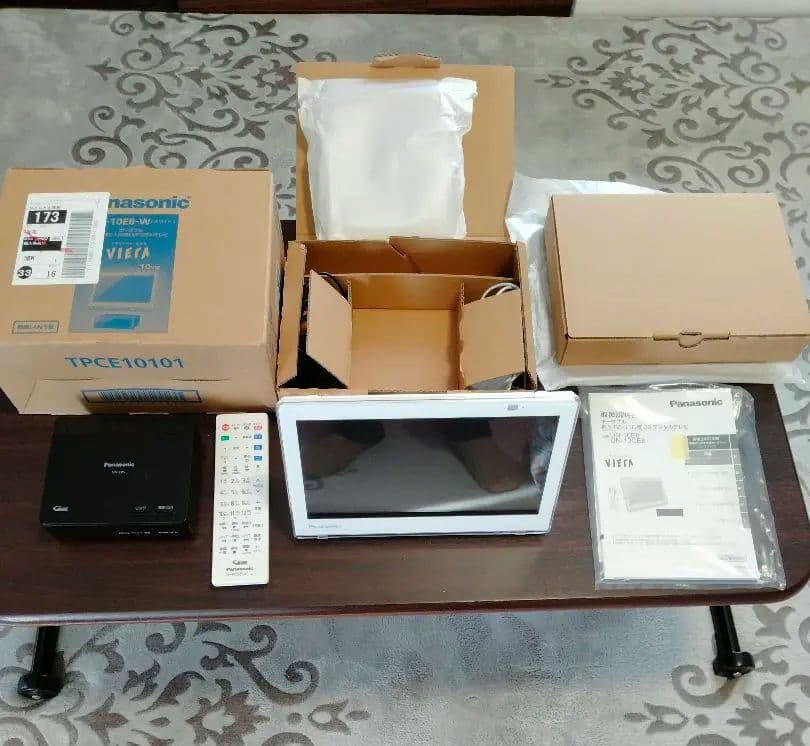 Panasonic ポータブルテレビ UN-10E8-W