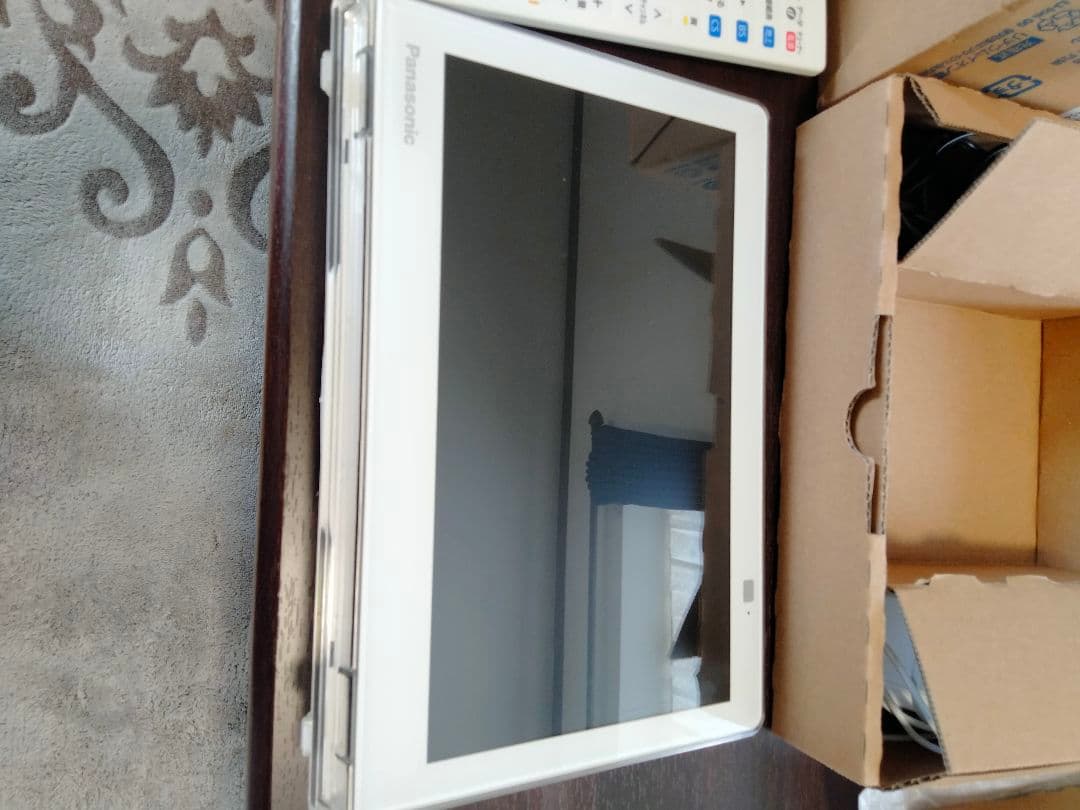Panasonic ポータブルテレビ UN-10E8-W