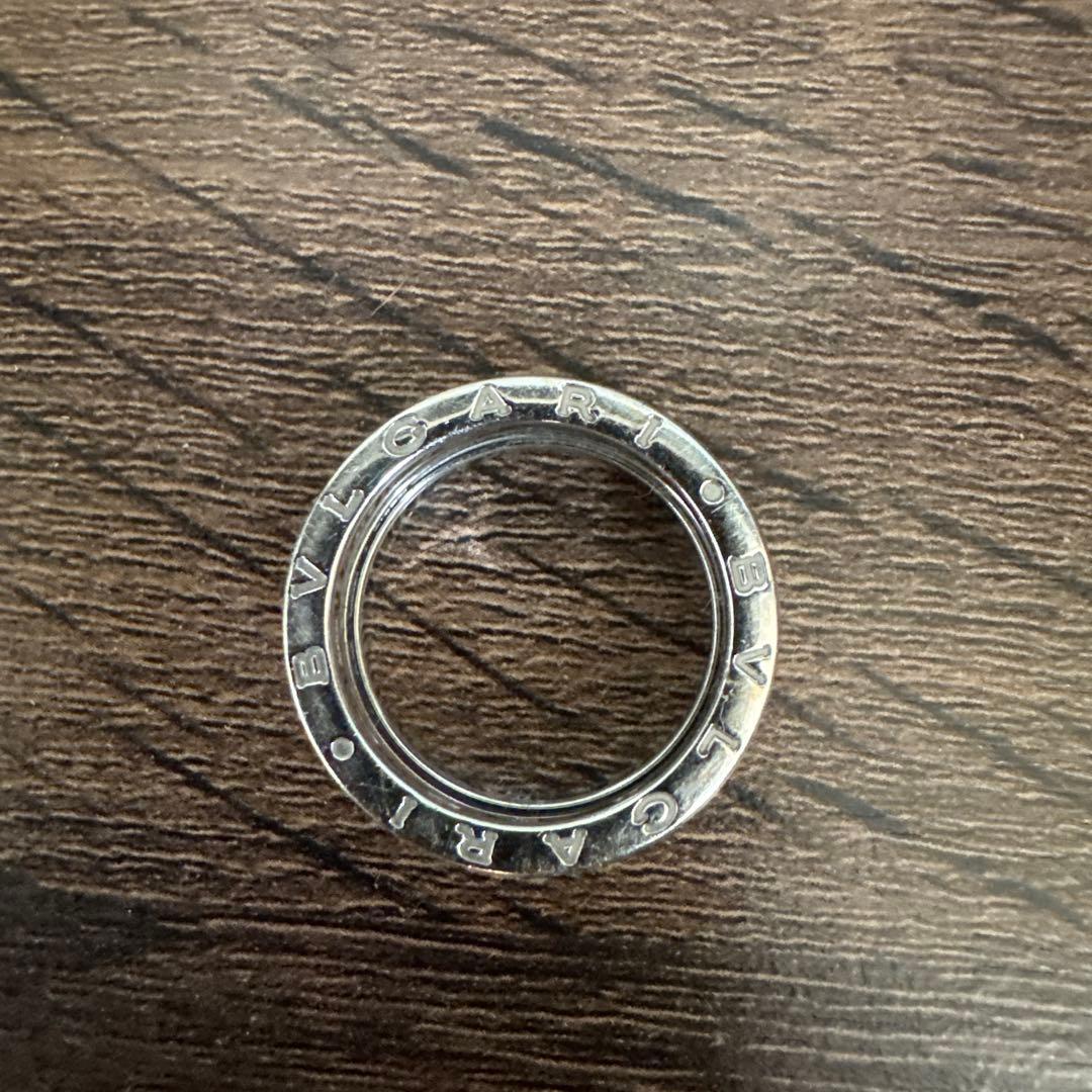 BVLGARI ビー・ゼロワンになります。