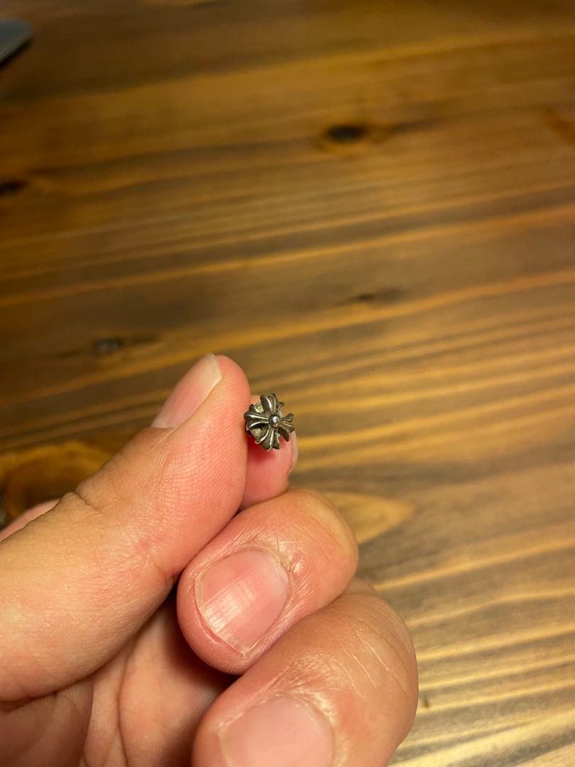 Chrome Hearts プラススタッドピアス(片耳)
