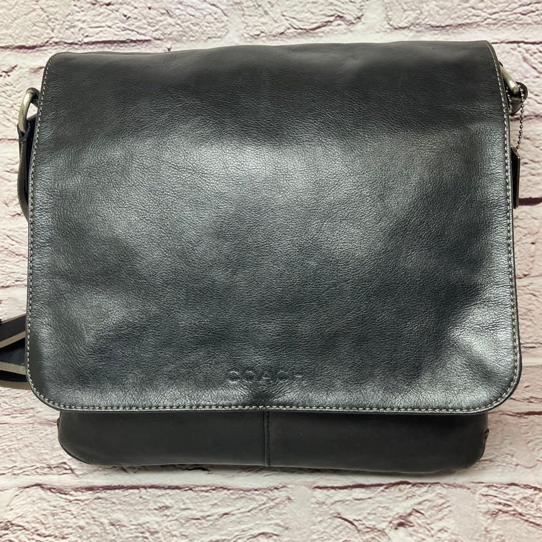 COACH ショルダーバッグ メッセンジャーバッグ レザー エンボス 斜め掛け