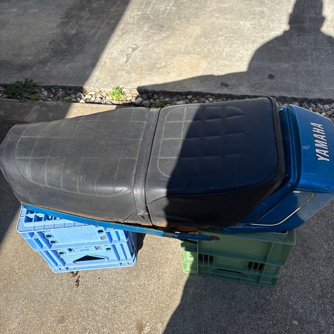 YAMAHA gx250バイクシート テールカウル付き
