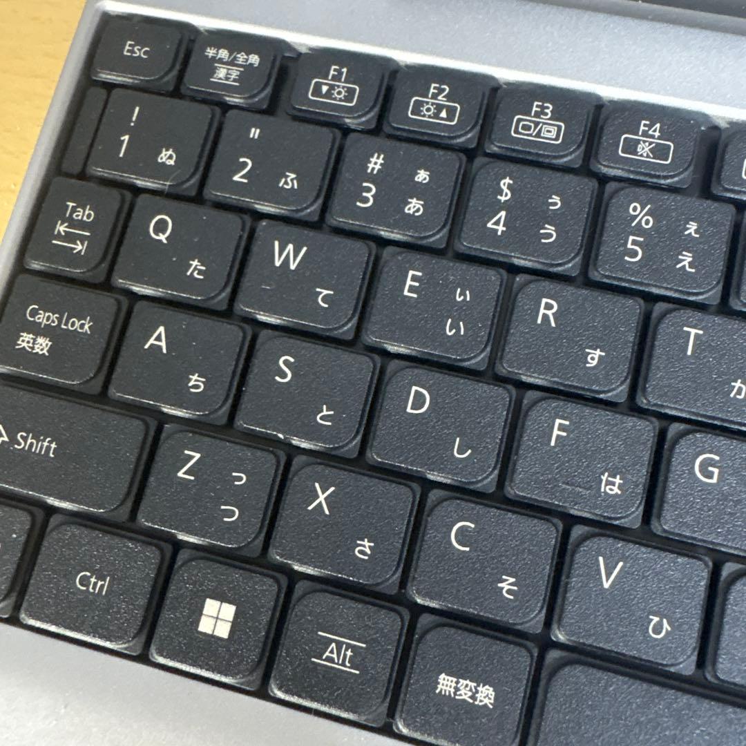 【ナタデココ】 Panasonic レッツノート16GB 美品