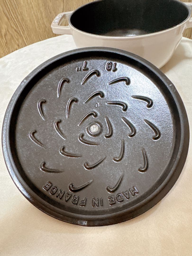 ルミ姉⭐︎【美品】煮込み料理が美味しい◎staubワナベMリネン