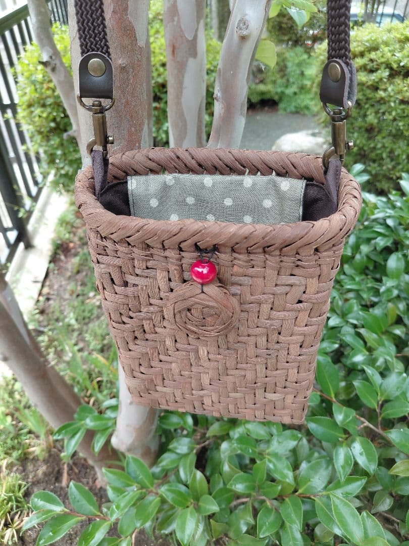 山葡萄　ポシェットバッグ　ショルダーバッグ