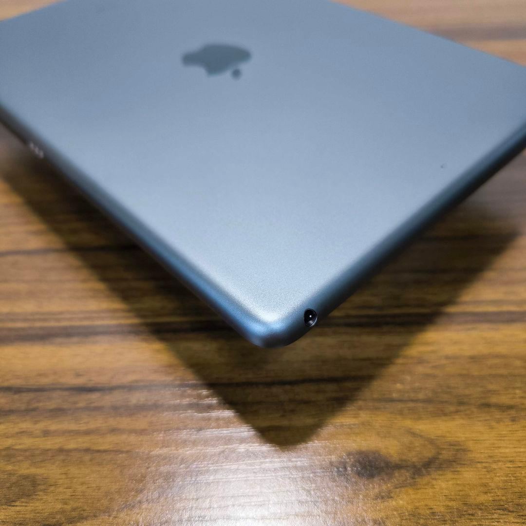 新品同様 Apple iPad 第7世代 Wi-Fiモデル 32GB
