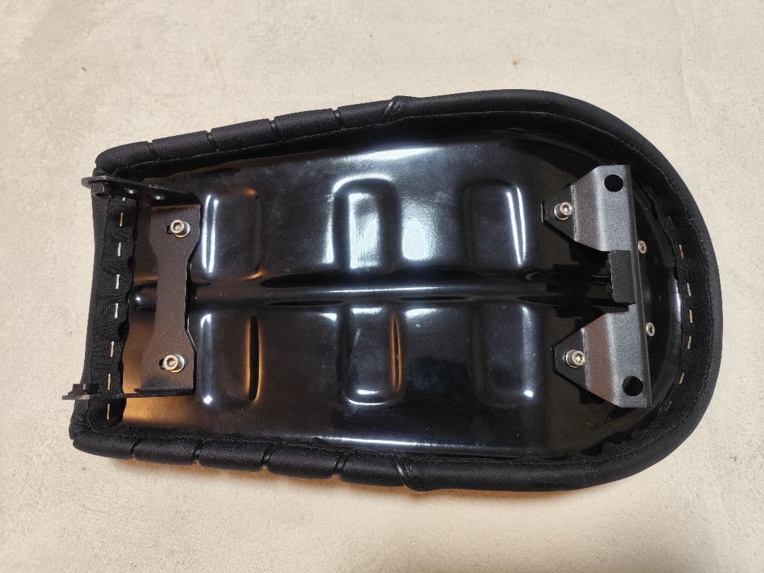 G-Craft ジークラフト カスタムシート 段付きタックロール モンキー125