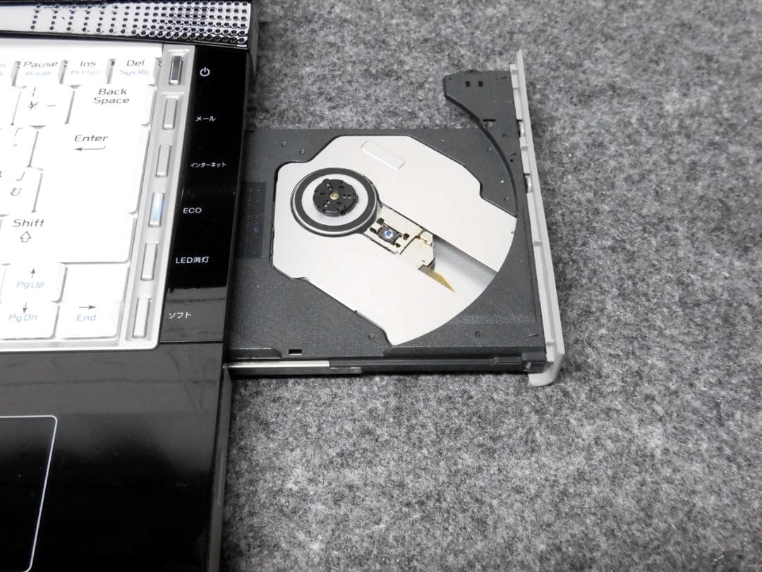 NEC LaVie LL565/LG6BK Windows Vista 動作品