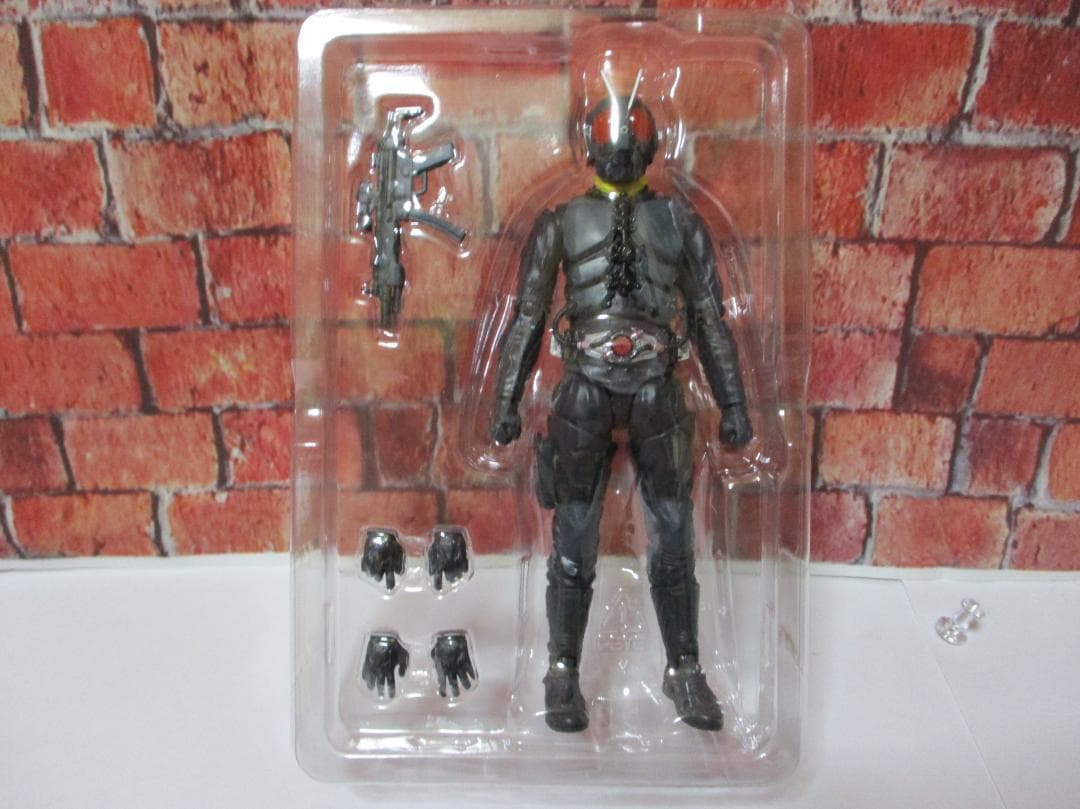 フィギュアーツ　シン仮面ライダー　大量発生型相変異バッタオーグ