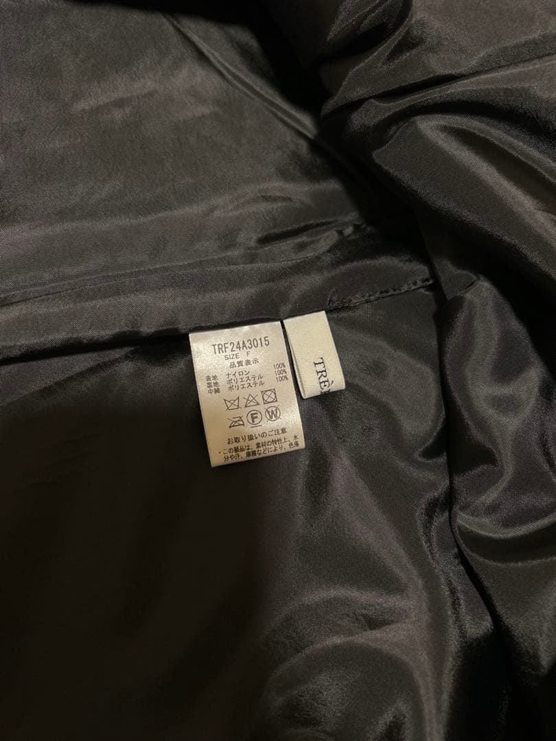 本日限定お値下げ美品TRÈFLE+1 トレフルプラスワン　パデットワンピース完売