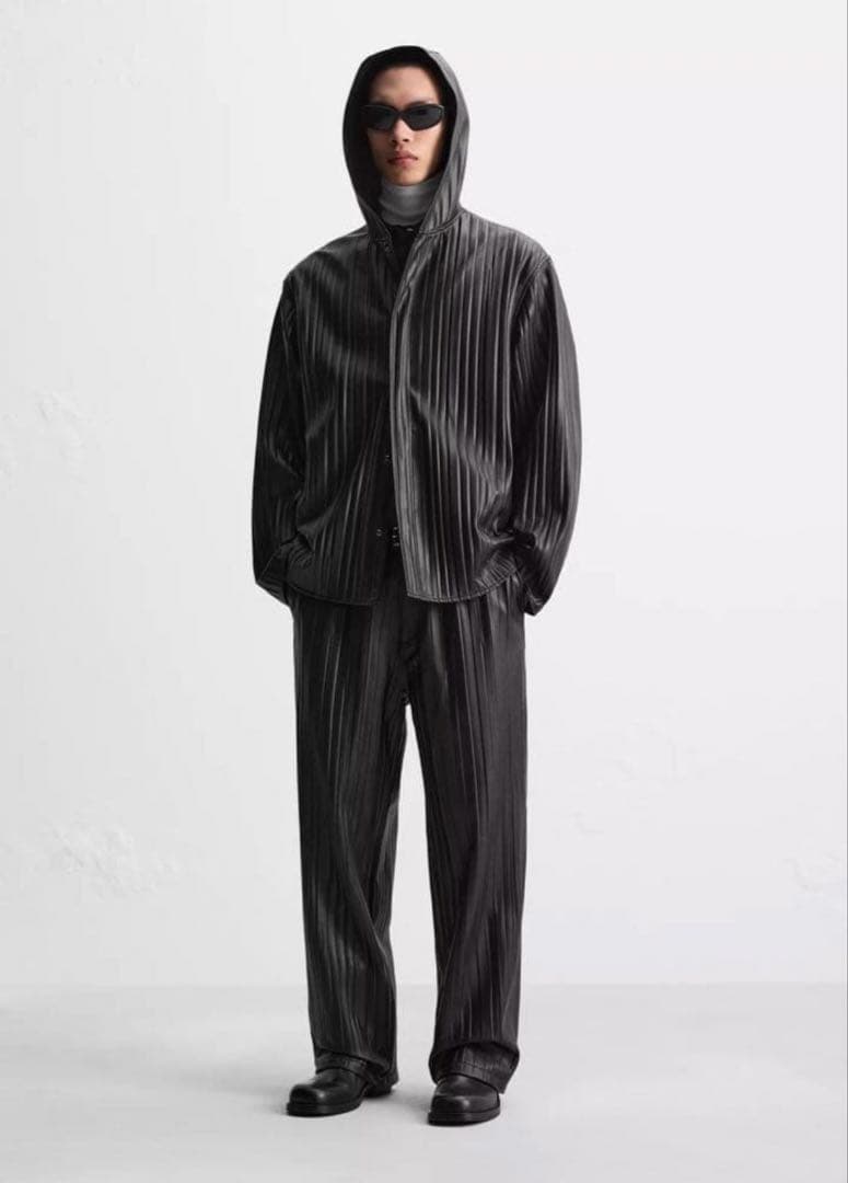 ⭐️最終お値下げ⭐️ ZARA プリーツフェイクレザージャケット&パンツ セット