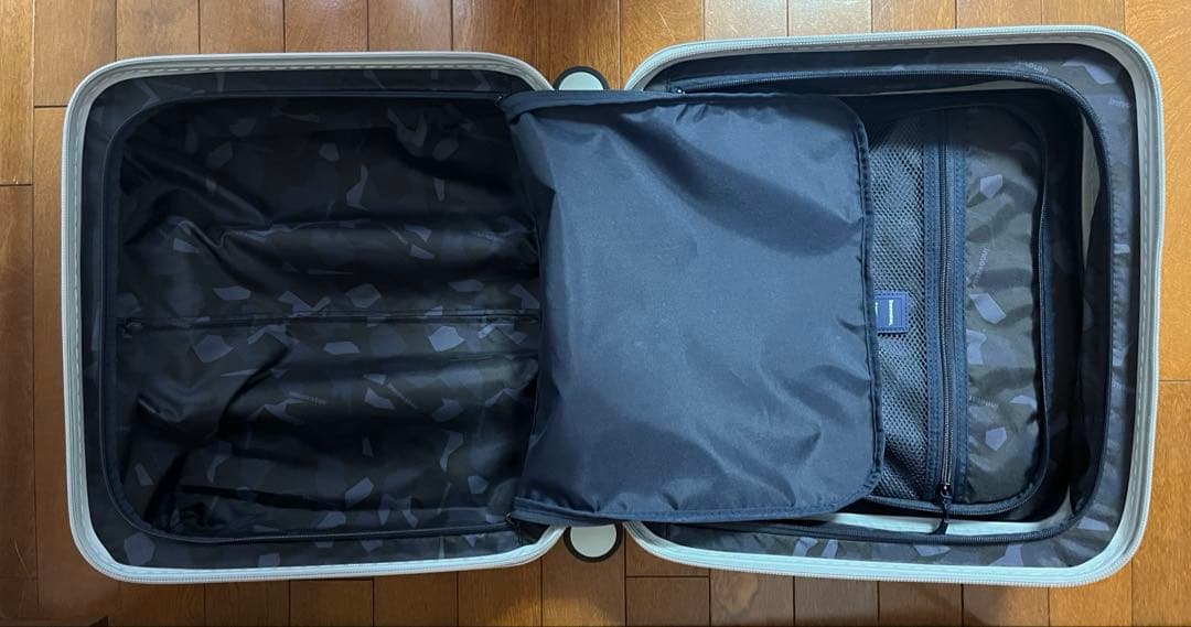 innovator イノベーター スーツケース 33L ペールブルー