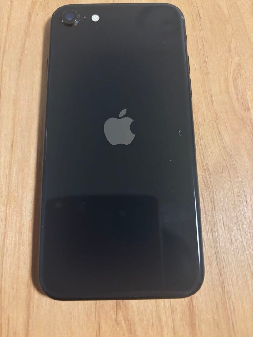 iPhone SE第2世代　64GB