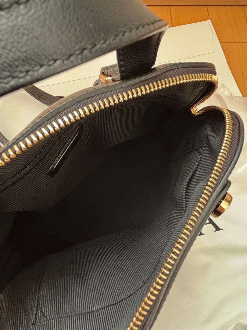 FURLA パイパー リュックサック ブラック