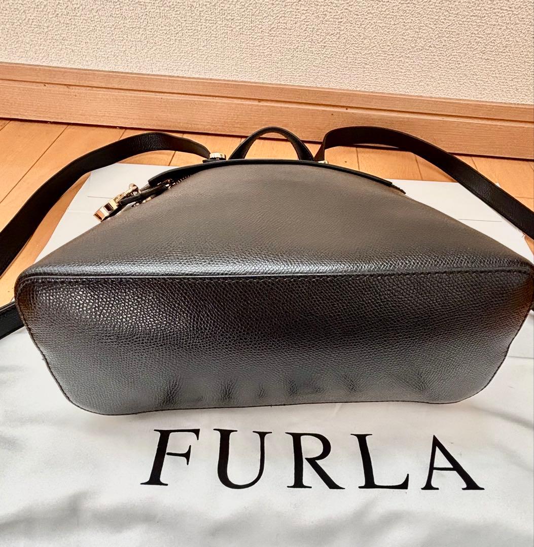 FURLA パイパー リュックサック ブラック