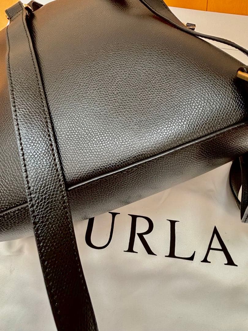 FURLA パイパー リュックサック ブラック