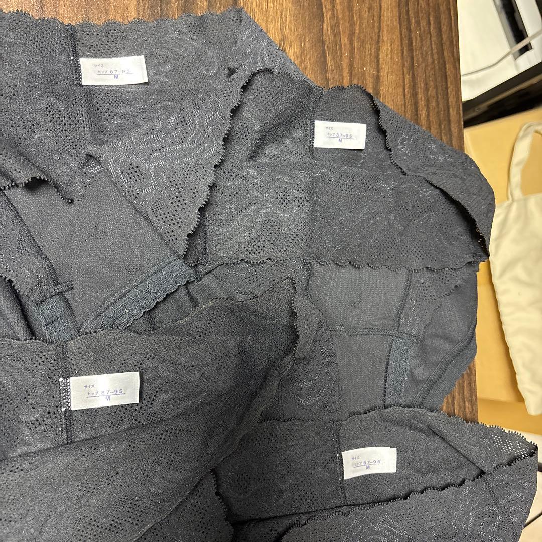 MARUKO カーヴィシャス　ショーツ 黒　4枚　Mサイズ