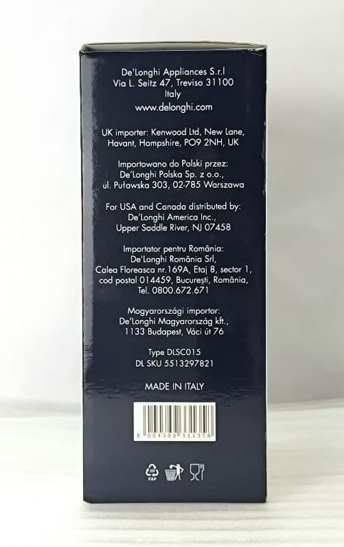 デロンギ　マグニフィカSカプチーノ　全自動コーヒーマシン　2　ECAM23260