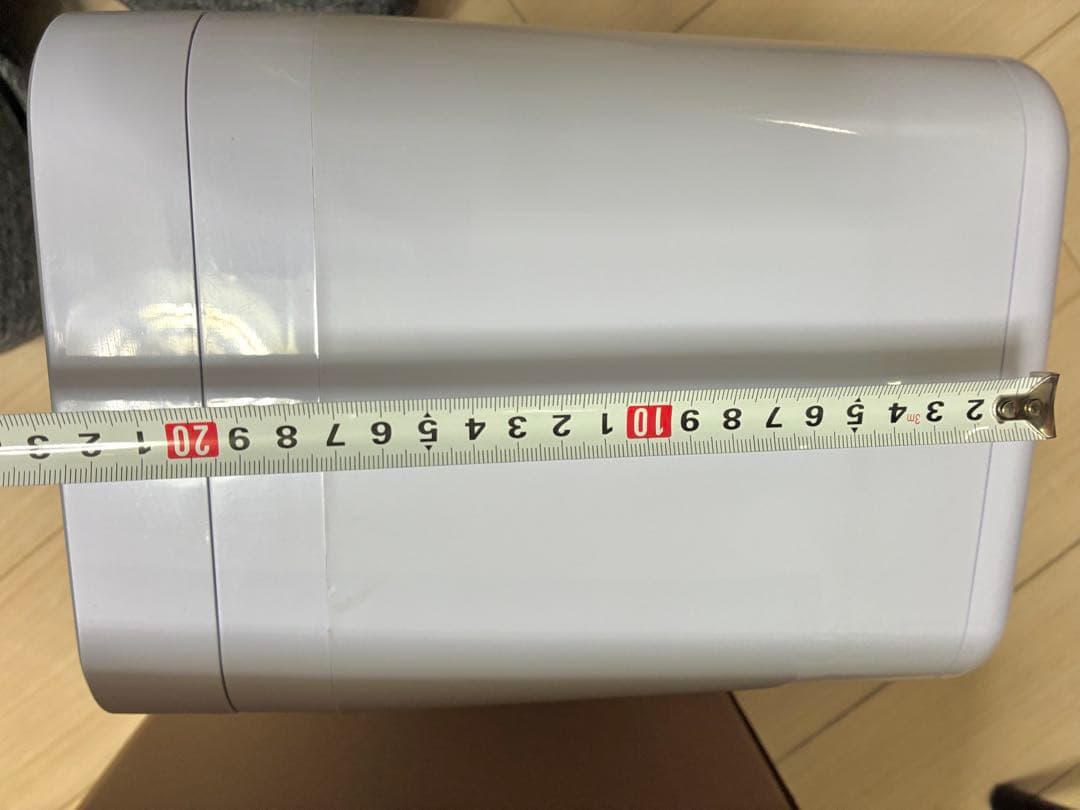 ミニ冷蔵庫 小型 冷蔵庫8L LED