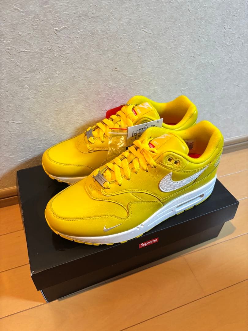NIKE × Supreme airmax 1 yellow