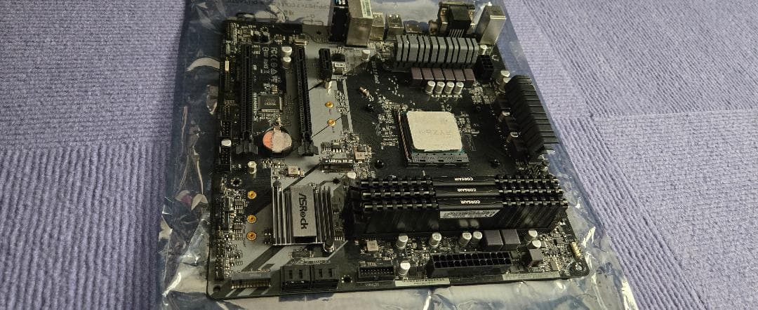 PCパーツ　（ケース、RAM、CPU、マザーボード、ファン）